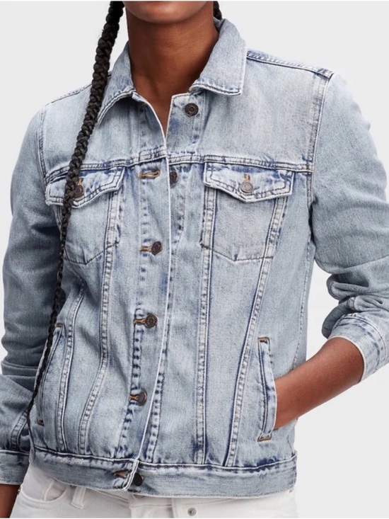 GAP Jackets & Blazers - GAP Denim Icon Jacket Light Wash Jean Jacket Size Small Classic Trucker